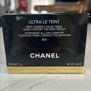 Chanel Ultra Le Teint Compact Foundation B20